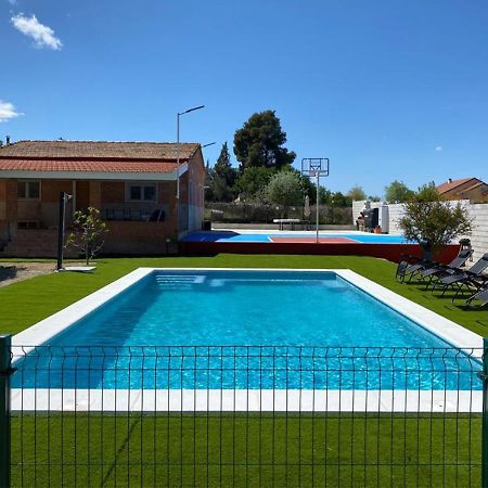 Casa Con Piscina, Villa Alarilla Fuentiduena de Tajo Buitenkant foto