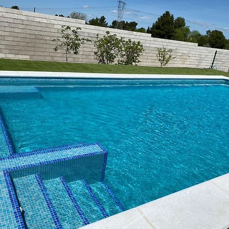 Casa Con Piscina, Villa Alarilla Fuentiduena de Tajo Buitenkant foto